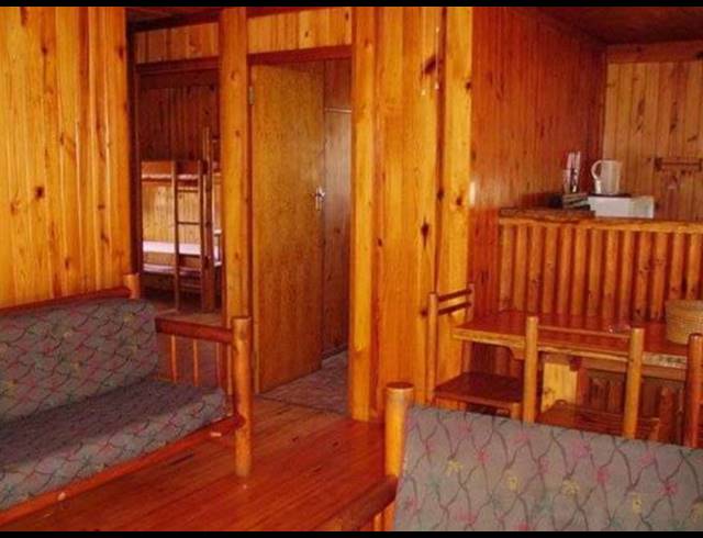 28 BEDROOM LODGE FOR SALE IN JEFFREYS BAY CENTRAL